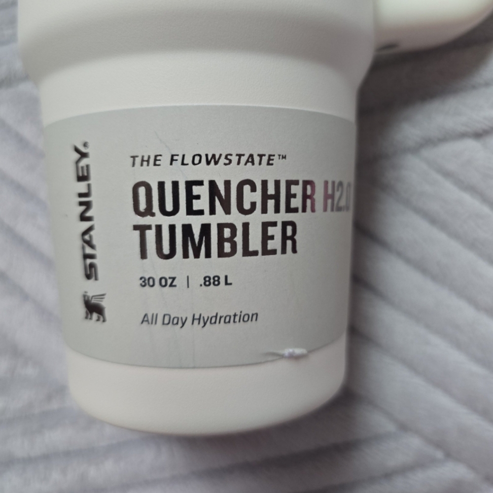 Stanley Quencher H2.0 Tumbler - cream color - Picture 5 of 6